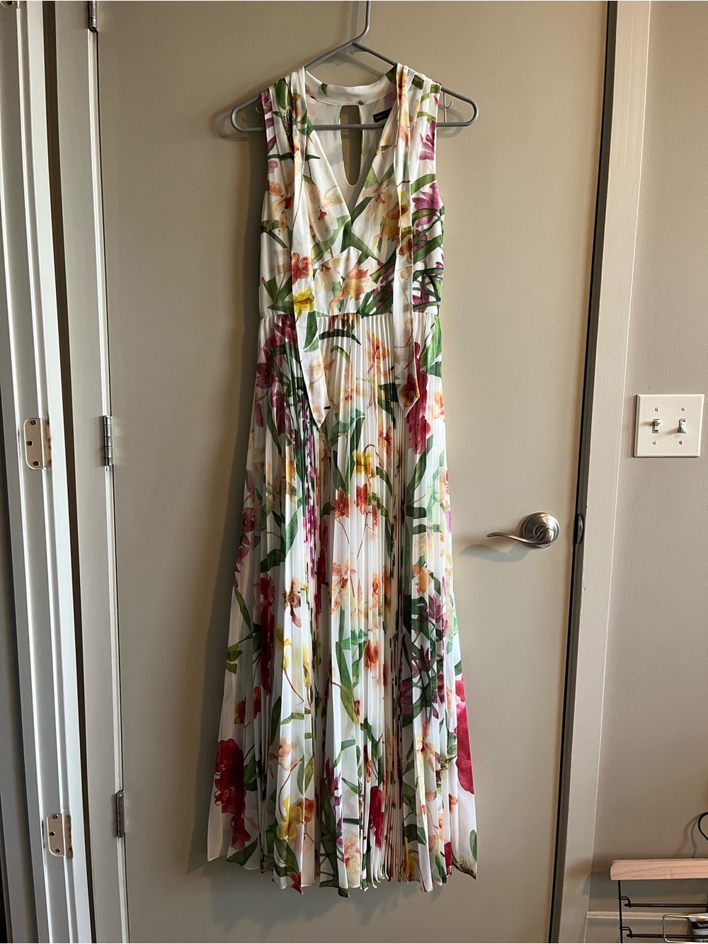 Karen Millen Floral Pleated Maxi Dress – Multicolor Floral – Size US4
